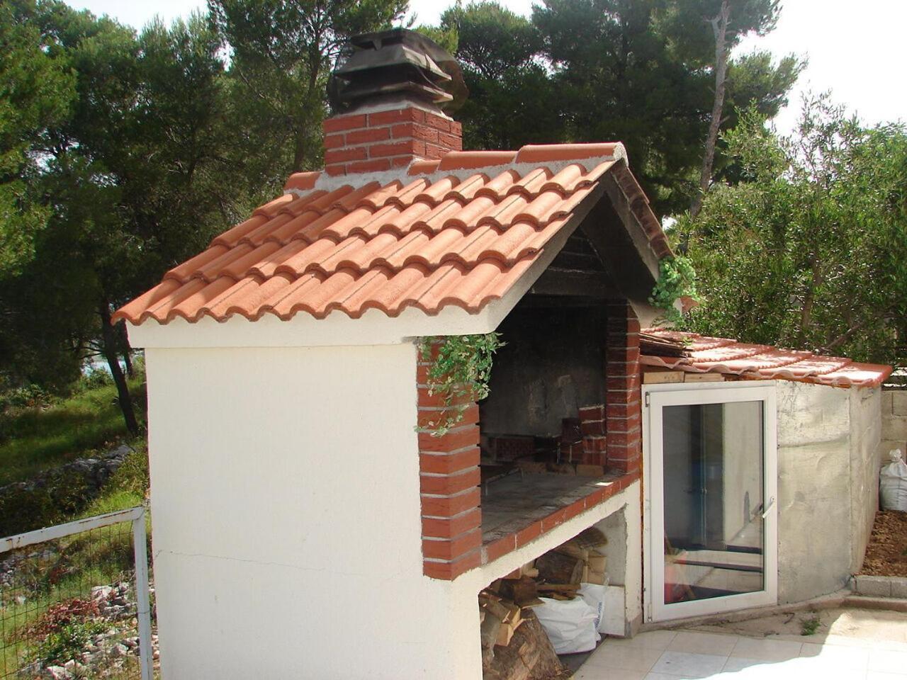 Apartments Mara - barbecue Trogir Exterior foto