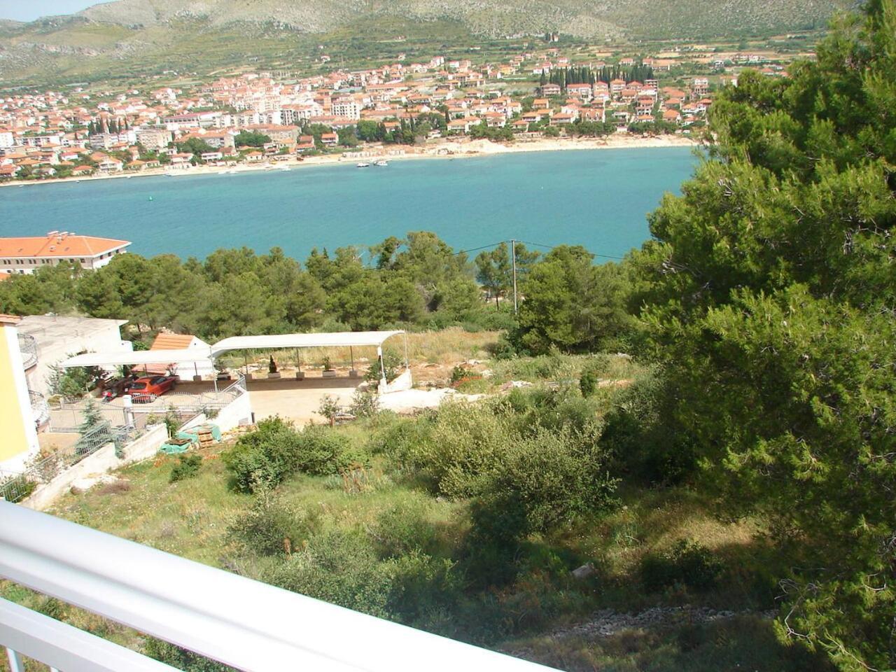 Apartments Mara - barbecue Trogir Exterior foto